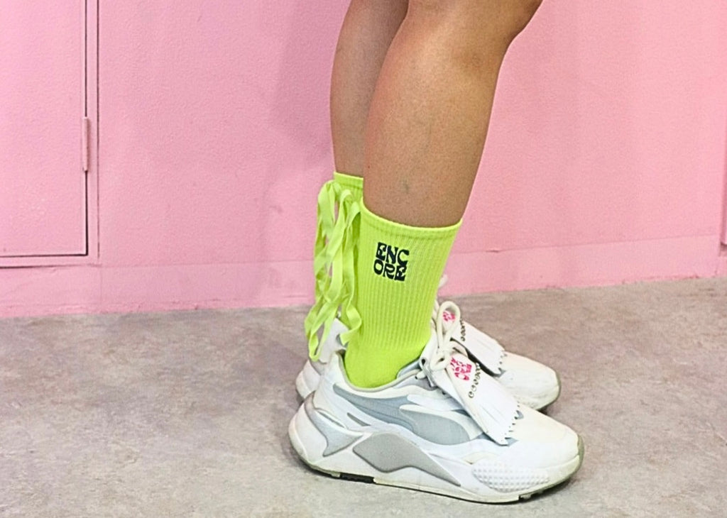 RIBBON TIE SOCKS　リボンタイ ソックス