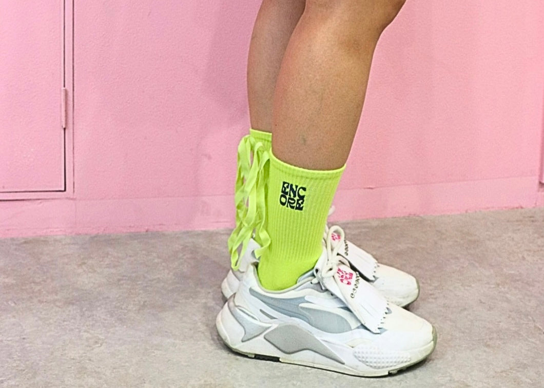 RIBBON TIE SOCKS　リボンタイ ソックス