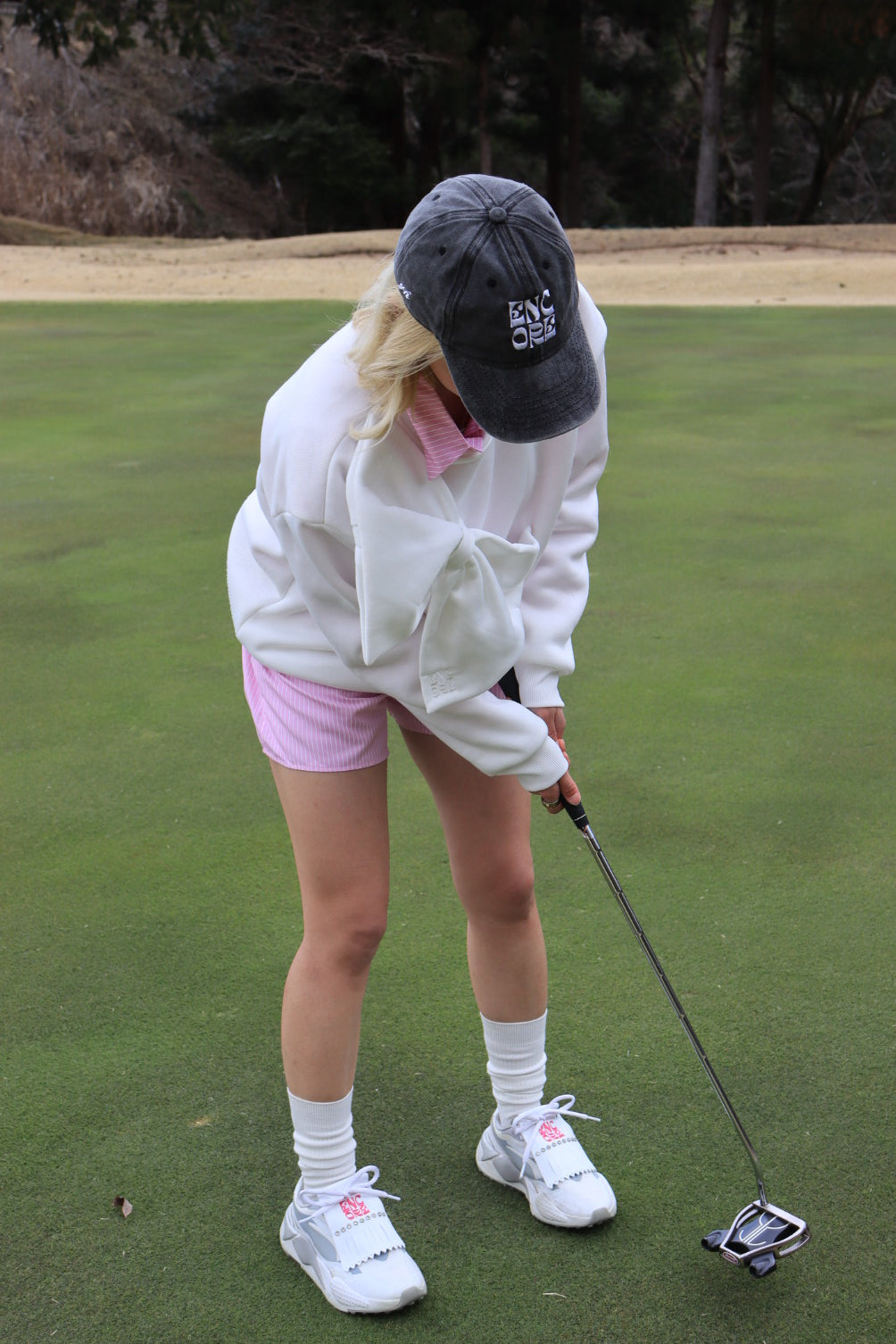 Big Ribbon Sweat　ビッグリボンスウェット