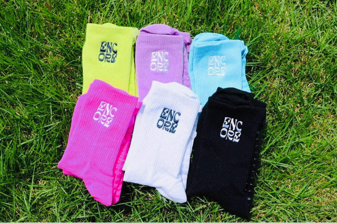 RIBBON TIE SOCKS　リボンタイ ソックス