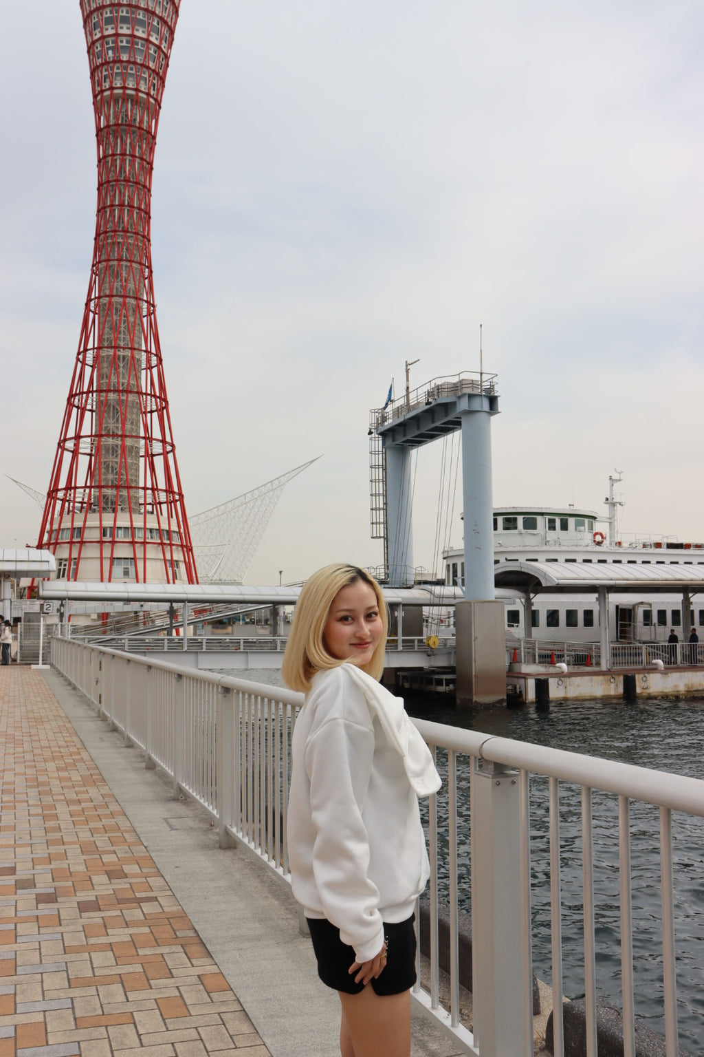 Big Ribbon Sweat　ビッグリボンスウェット