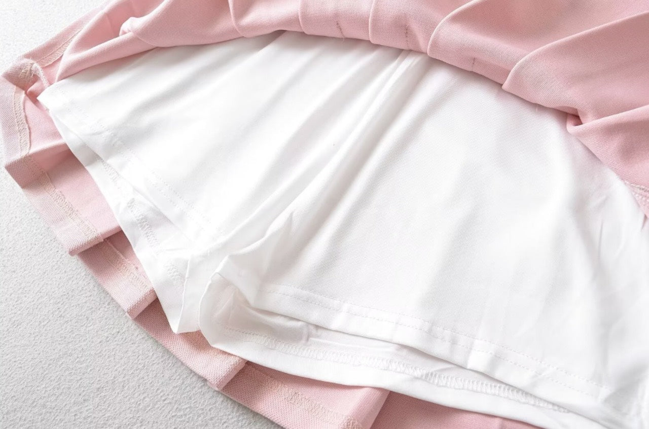 Pleated skirt
